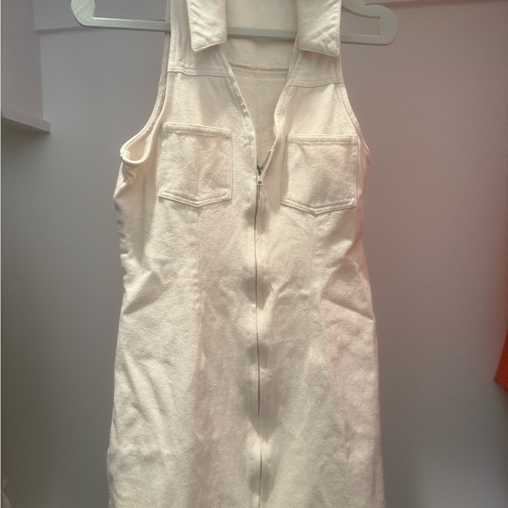 Entro Cream Casual Dress